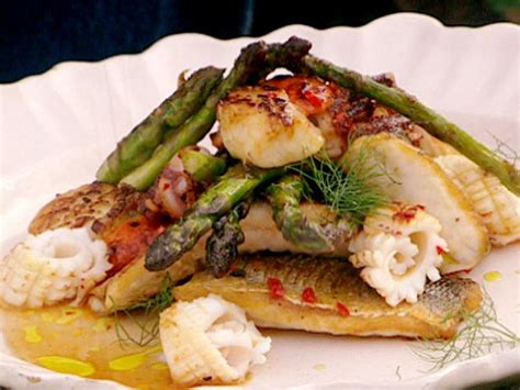 pan-cooked-asparagus-and-mixed-fish-cooking-channel image
