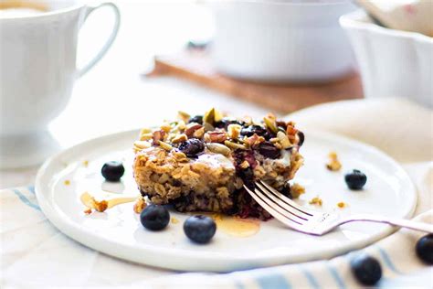 blueberry-banana-baked-oatmeal-sunkissed-kitchen image