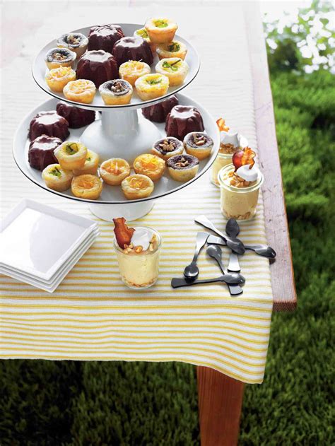 26-adorable-mini-desserts-for-hassle-free-hosting image