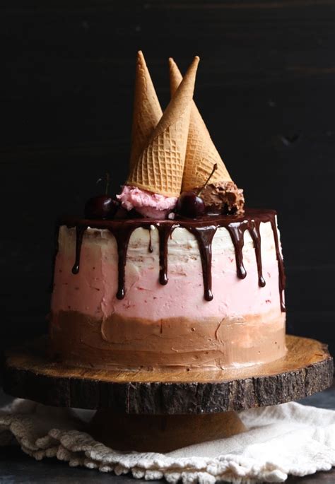 neapolitan-cake-strawberry-vanilla-chocolate image