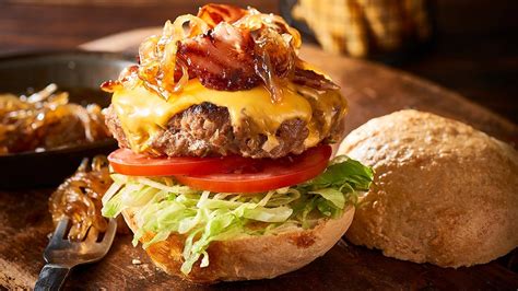 canadian-burger-beer-braised-onions-unilever-food image