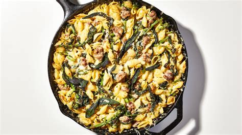 baked-pasta-with-sausage-and-broccoli-rabe-bon-apptit image