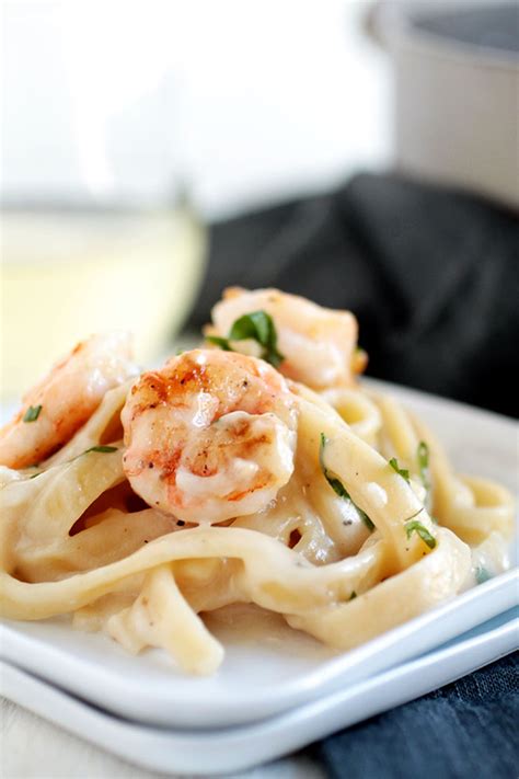 creamy-white-wine-shrimp-alfredo-life-as-a image