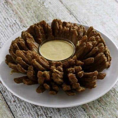 outback-bloomin-onion-sauce-copykat image