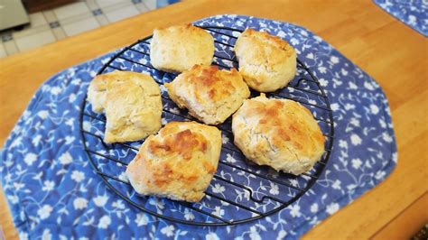 grandmas-homemade-biscuit-recipe-delishably image