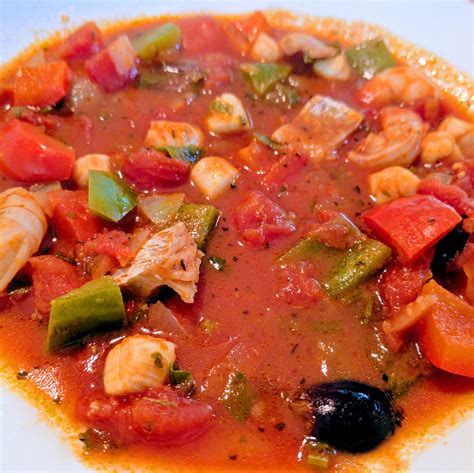 sicilian-seafood-stew-bigoven image