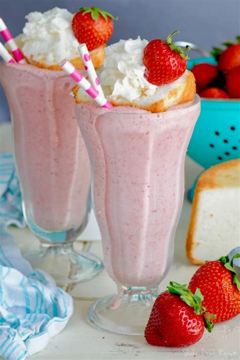 boozy-strawberry-milkshake-recipe-shake-drink-repeat image