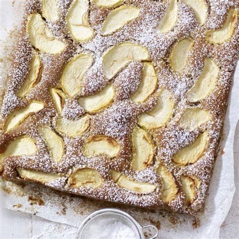 spiced-dorset-apple-traybake-the-happy-foodie image