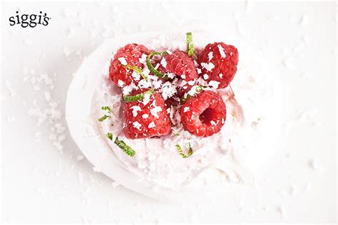 raspberry-meringues-food-nutrition-magazine image