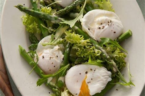 asparagus-and-poached-egg-salad image
