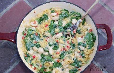 chicken-and-red-pepper-pasta-skillet-recipe-with-spinach image