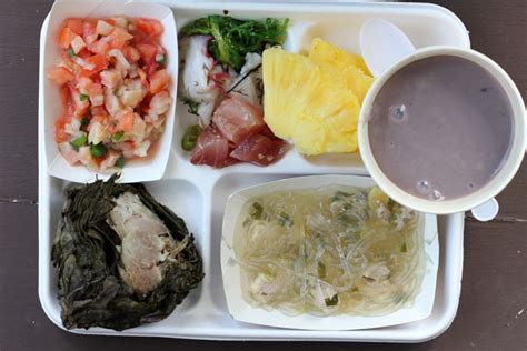 traditional-hawaiian-food-eat-these-7-massively-tasty-dishes image