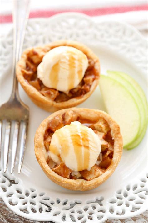 mini-apple-pies-live-well-bake-often image