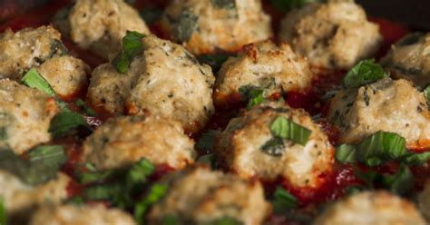 spinach-chicken-parmesan-meatballs-12-tomatoes image