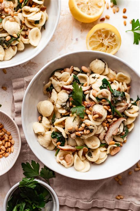 creamy-vegan-mushroom-pasta-with-spinach-gluten-free image