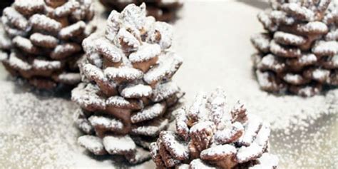 edible-pinecone-decorations-recipe-how-to-make-edible image