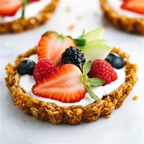 10-best-yogurt-fruit-and-granola-breakfast image