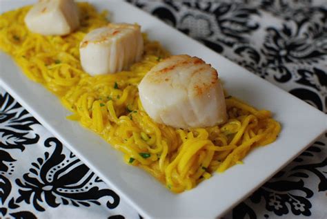 craving-spicy-mango-salad-with-seared-scallops image