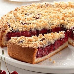 cherry-streusel-cake-germanfoodsorg image
