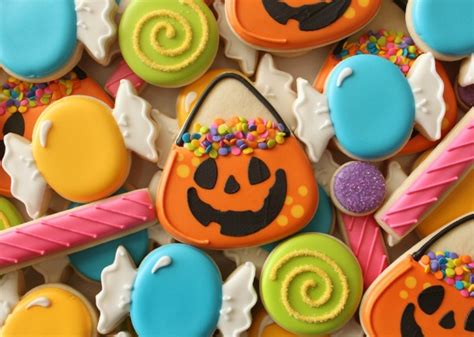 halloween-candy-bucket-cookies-the-sweet image