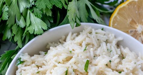 hot-eats-and-cool-reads-buttery-lemon-garlic-rice image