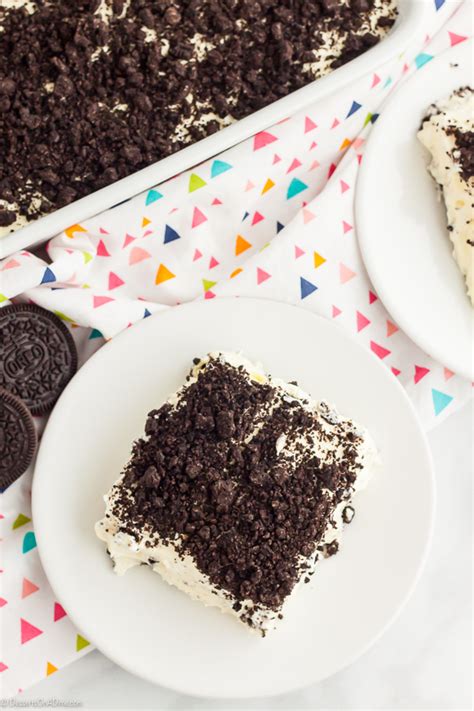 oreo-dirt-cake-recipe-easy-and-delicious-dirt-cake image