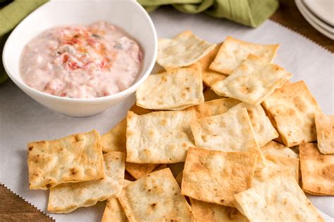crispy-lavash-chips-with-2-ingredient-dip-hungry-girl image