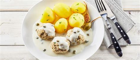 knigsberger-klopse-traditional-meatballs-from image
