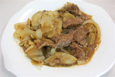 slow-cooked-round-steak-casserole-recipe-mr-b image