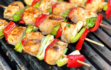 red-pepper-and-turkey-kabobs-canadian-turkey image