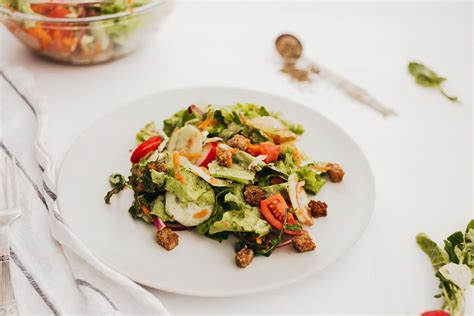 basic-tossed-salad-with-homemade-croutons-and-dressing image