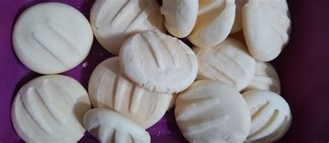 sequilhos-traditional-cookie-from-brazil-tasteatlas image