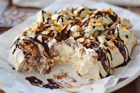pear-and-chocolate-pavlova-little-figgy-food image