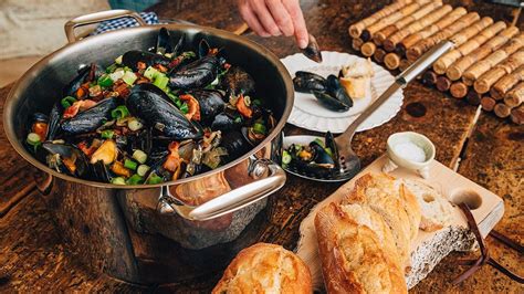 meyer-recipes-bacon-beer-mussels image