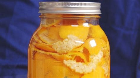 how-to-make-citrus-and-vinegar-peel-cleaner-bon-apptit image