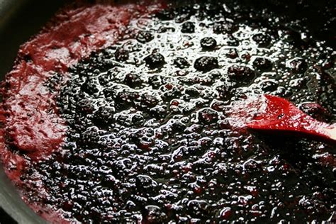 blackberry-jam-recipe-without-pectin-savory-sweet-life image