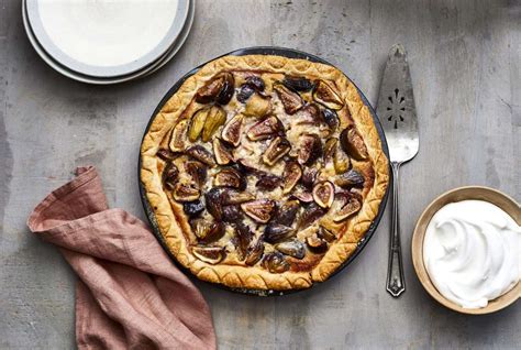 fig-pie-recipe-southern-living image