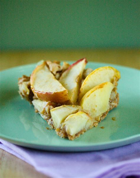 norwegian-apple-pie-by-cooking-books-petitchef image