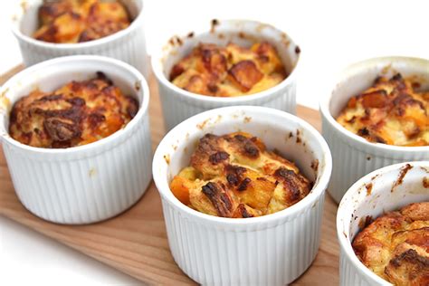 roasted-butternut-squash-bread-puddings-food-style image