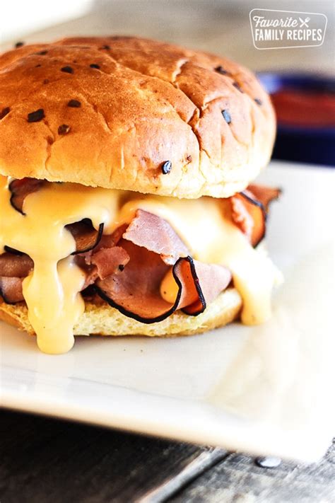 arbys-ham-and-cheddar-melt-and-arbys-sauce-easy image