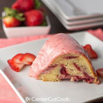 strawberry-yogurt-cake-recipe-centercutcook image