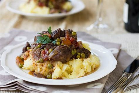 beef-daube-provencal-in-the-slow-cooker-spicy image