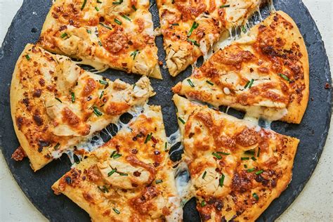 chicken-alfredo-pizza-recipe-with-rotisserie-chicken image