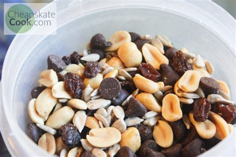 easy-budget-friendly-trail-mix-cheapskate-cook image