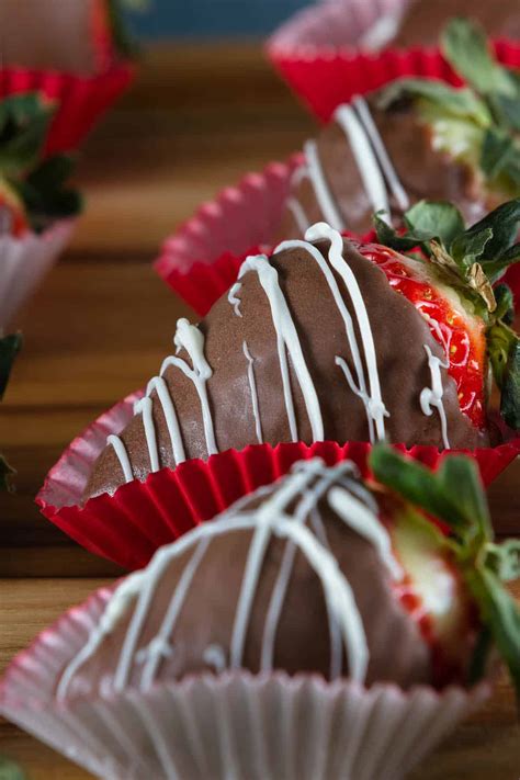 spicy-chocolate-covered-strawberries-chili-pepper image