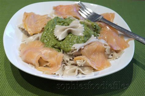 avocado-pesto-pasta-with-smoked-salmon-recipe-on image