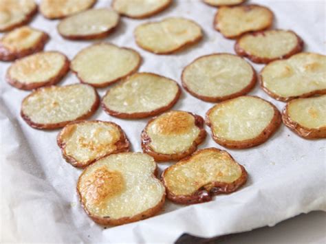 baked-potato-rounds-recipe-dinner-or-appetizer-pip image