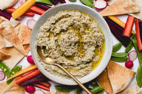 moutabel-spicy-eggplant-dip-recipe-the-spruce-eats image