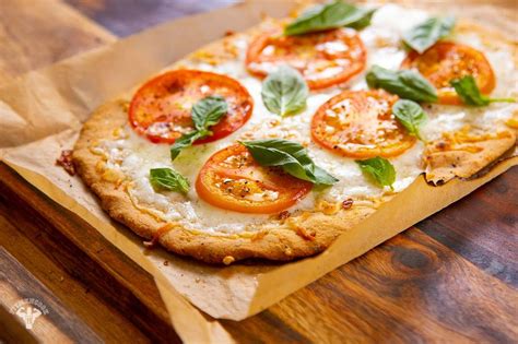 best-almond-crust-pizza-recipe-how-to-make image