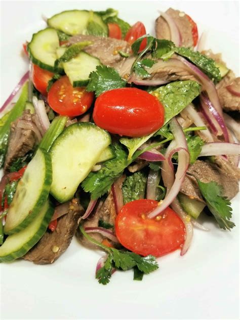 healthy-thai-beef-salad-yum-nua-healthy-thai image